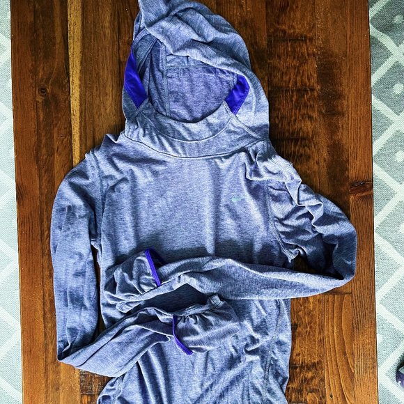 Nike long sleeve shirt - Picture 1 of 5